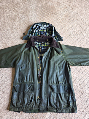 Barbour Men s Green Wax Jacket Size 38 Plaid Lined Hooded Zip/Button