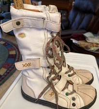 TMA Eyes Women's 12” White Zip Fuzzy Fur Lined Boots US SIZE 9.5 Medium