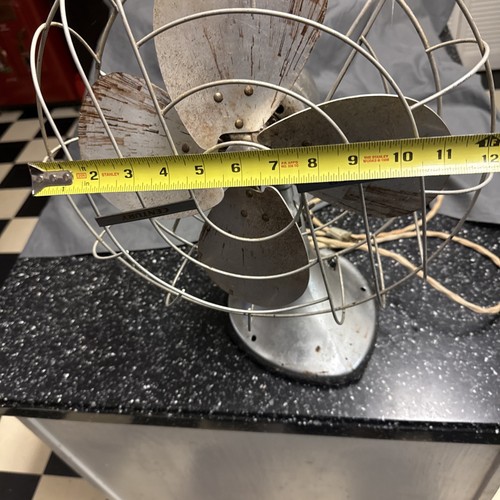 Vintage Hunter Century 2 speed 12" Oscillating Table Fan - Motor runs - Picture 2 of 10