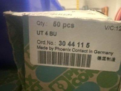 Phoenix Contact Terminal Block Cat: UT4 BU blue LOT OF 50