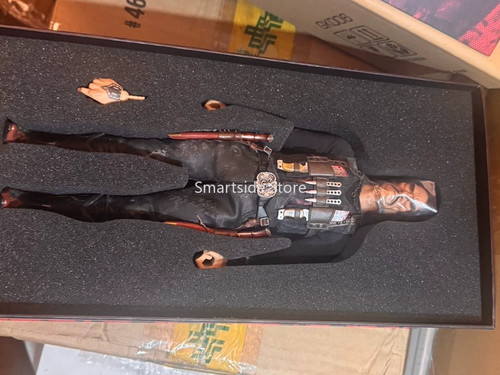 DAMTOYS GK006 1/6 Gangster Kingdom Diamond 3 Efrain Juárez Male Action Figure - Picture 2 of 3