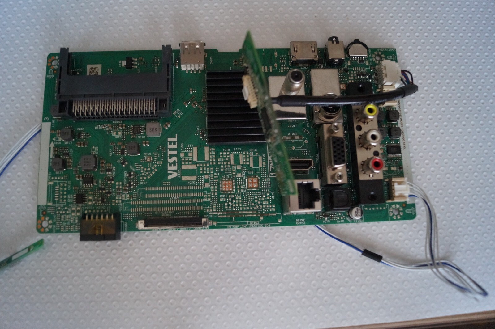 MAIN BOARD 17MB181TC 23776779 FOR 32"" TOSHIBA 32L2163DB , VES315UNGH-L3-N92