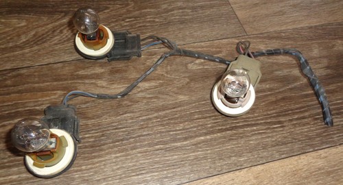 Arnés de cableado de luz trasera lateral del conductor Lincoln Aviator LH y bombillas OEM - Imagen 4 de 5