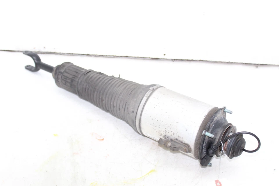 04-09 AUDI A8 Front Right Passenger Side Shock Absorber F2417 - Image 3 of 4