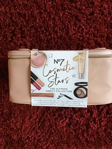 no 7 vanity makeup case