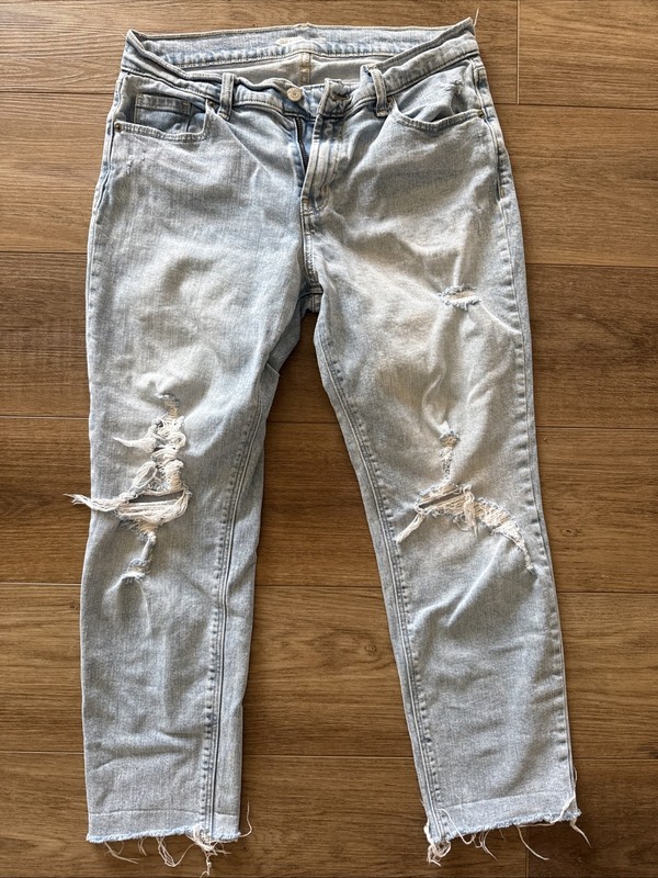 Old Navy Women Boyfriend Mid Rise Distressed Jeans Womens 4 Light Wash Stretch