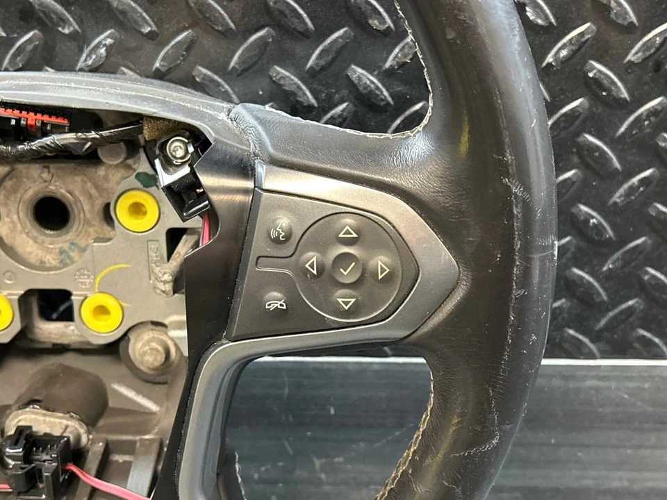 Volante 14-19 SILVERADO1500 Foto 3 de 4