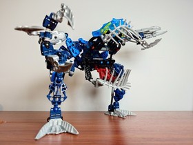 LEGO BIONICLE: Gadunka (8922) - Great Condition, w/ Instructions - Missing Ammo