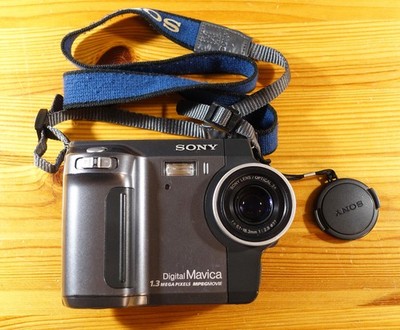 Sony Mavica MVC-FD85 Vintage Digitalkamera für 1,44MB Disketten