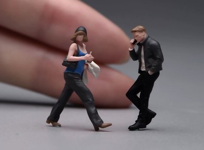 ED 1:64 Painted Figure Model Miniature Resin Diorama   Street Couple Set