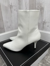 Vintage Y2K White GoGo Ankle Boots 1960s Style MOD Disco Size 9