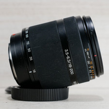 Sony 18-200 mm f/3.5-6.3 DT zoom attacco A obiettivo fotocamera DSLR SAL18200 *BUONO/TESTATO