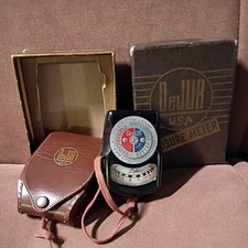 Dejur Model 6A Photo Electric Exposure Meter with Case  Complete In Box 