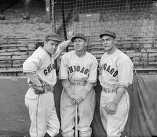 1935  CUBS STARS LARRY FRENCH FREDDIE LINDSTROM PHIL CAVARRETTA photo 8x10  