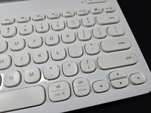 Logitech K480 Wireless Bluetooth Keyboard for Apple iOS - Picture 3 of 5