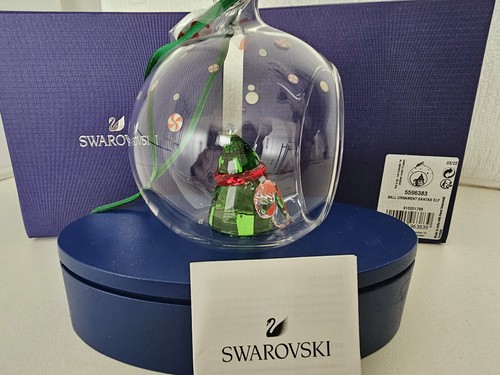 SWAROVSKI CRYSTAL 'SANTAS ELF BALL ORNAMENT' BRAND NEW - Imagen 2 de 4