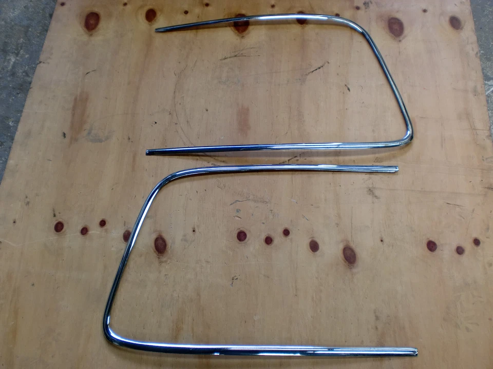 JAGUAR MK2 TIPO S 420 DAIMLER PANTALLA SOBERANA PAR CROMADO Foto 4 de 4