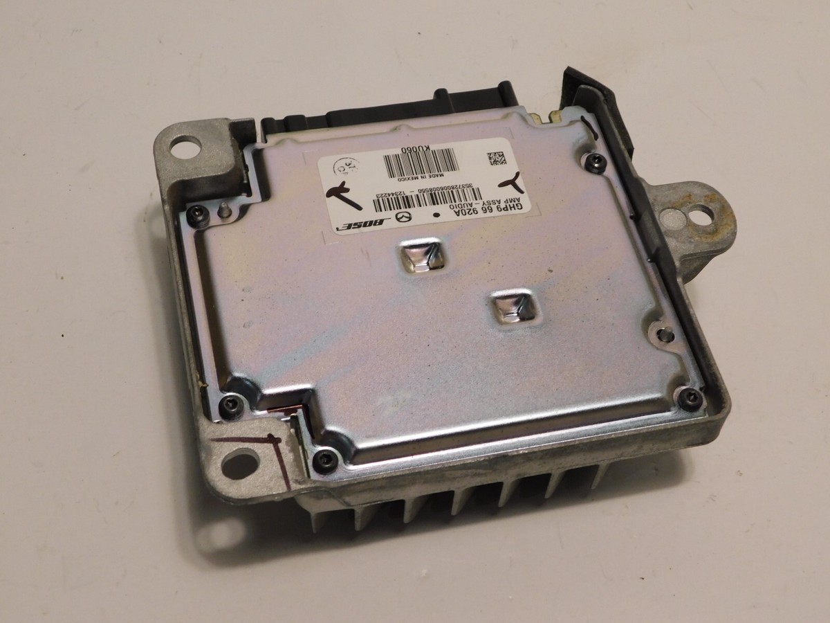 マツダ 純正 BOSE アンプ GHP9 66 920A BOSE AMPLIFIER AMP GHP9 66 920A OEM Factory Replacement Radio
