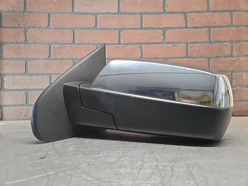 2014-2019 Chevrolet Silverado 1500 LH Left Driver Mirror  POWER FOLD OEM 0043 L