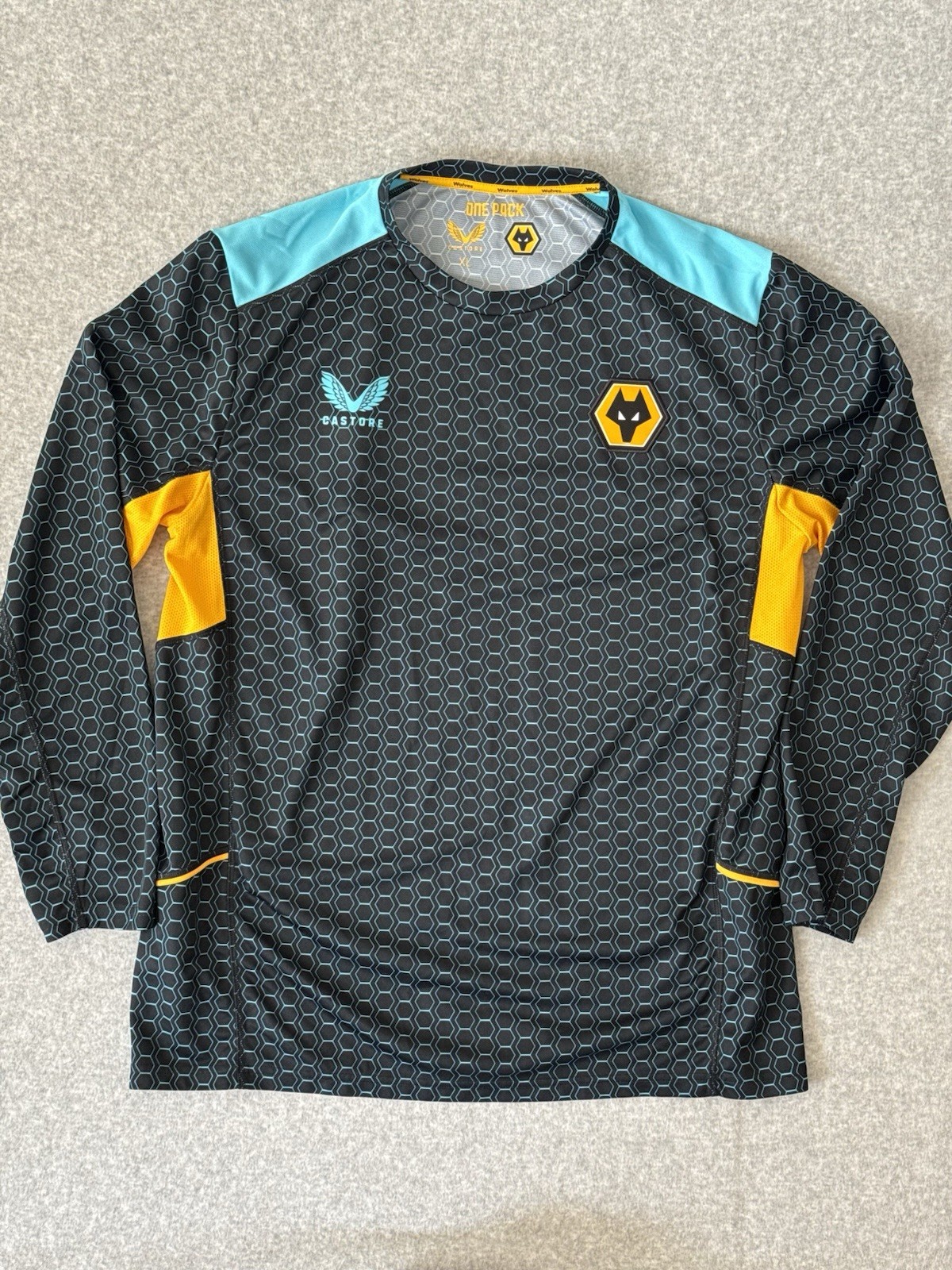 Camiseta de entrenamiento Wolverhampton Wanderers FC manga larga Castore 2021-2022 talla XL