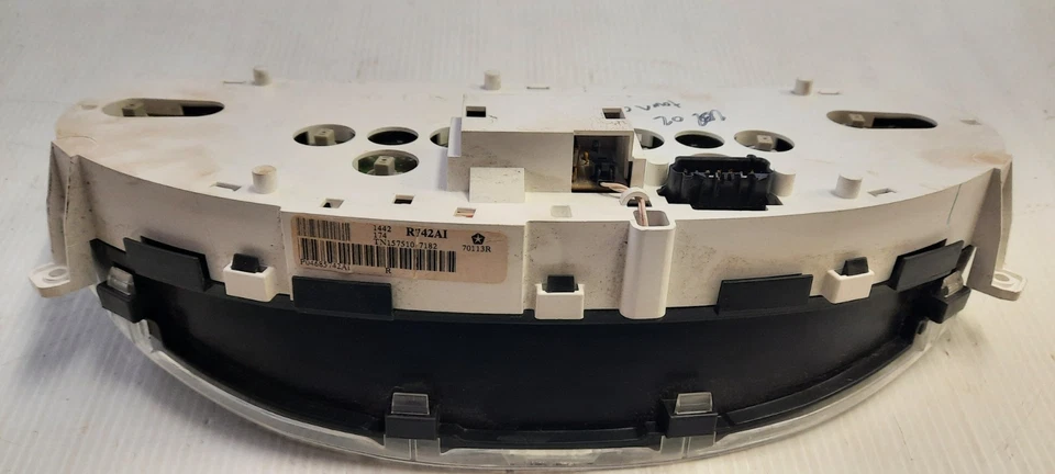 Velocímetro 2002 Chrysler Town and Country painel de instrumentos - Imagem 2 de 4