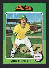 1975 Topps CATFISH HUNTER Oakland Athletics #230 NEAR MINT Condition
