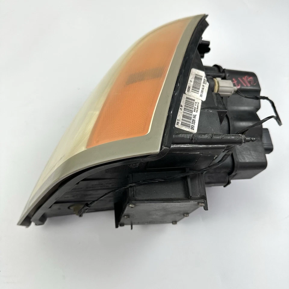 Фара в сборе CADILLAC SRX правая 2004-2009 - Изображение 2 из 4