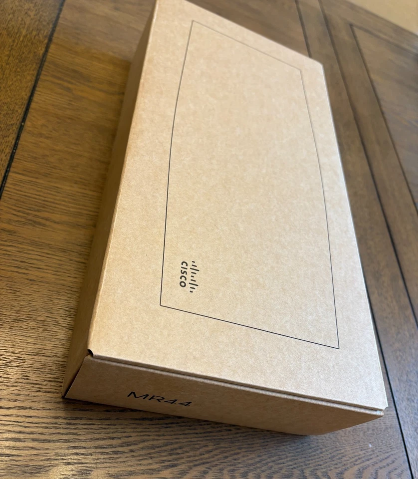 NEW Cisco Meraki MR44 Indoor 4x4:4 MU-MIMO 802.11ax WiFI 6 Unclaimed Unlicensed  - Image 2 of 4