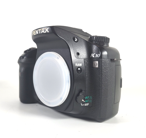 Pentax K10D Digital DSLR Camera - 18-55mm Lens, 2 x Batteries , Charger & SD - Picture 14 of 19