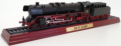 Atlas Editions 25cm lange Lok 904018 - DB 01 Baureihe 01.224 | Zustand: Used