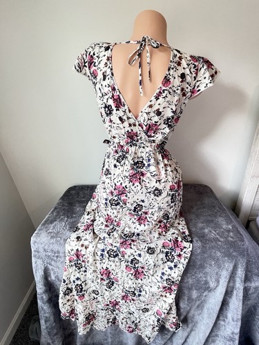 Maxi Vestido BOG Collective Marfil Rosa Azul Floral Sobrepelliz Cuello Imitación Envoltura Talla XS - Imagen 8 de 11