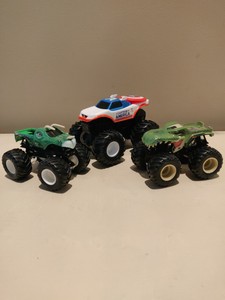 hot wheels monster jam captain america