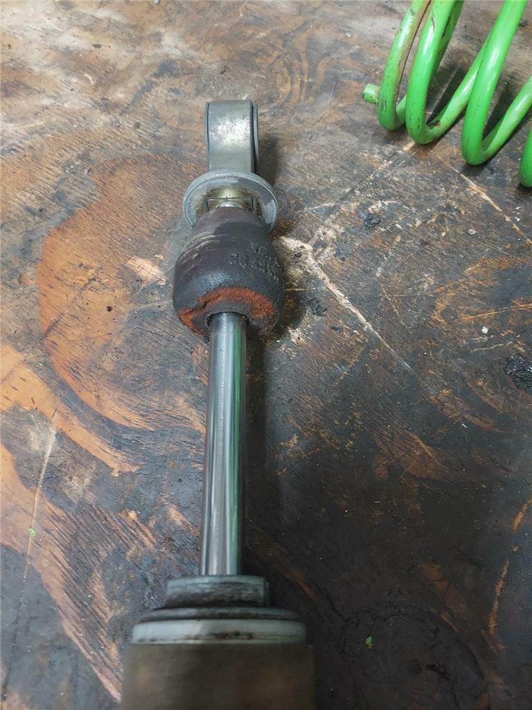 2003 Arctic Cat Mountain Cat 900 Front Shock 16