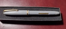 Vintage Wearever Levered Fountain Pen / Grey Body