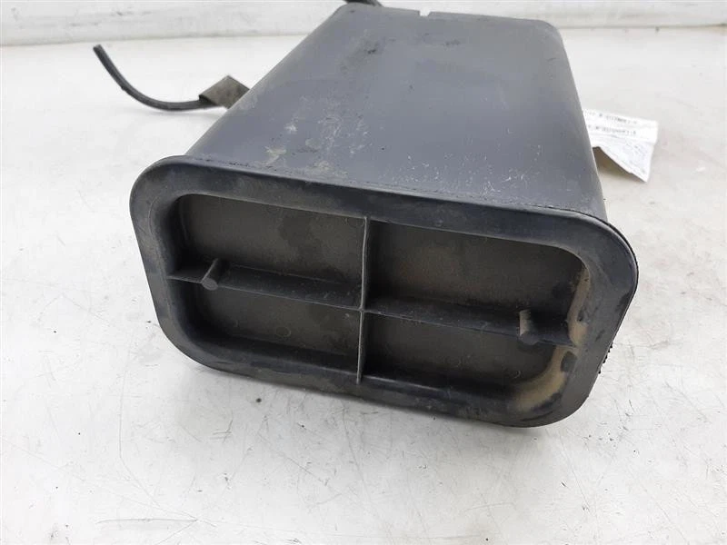 99 00 01 02 03 04 Chevrolet Silverado 1500 bote de vapor de combustible 15759044 Foto 3 de 4