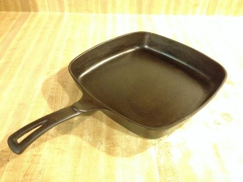 Vintage Wagner Ware Sidney O 1218 Square Cast Iron Skillet Flat Smooth Restored