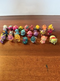 Hatchimals Colleggtibles Lot Of 25 Figures Mixed Seasons