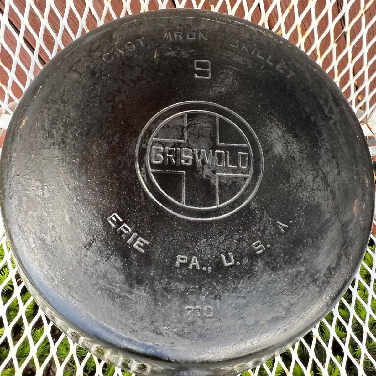Vintage Griswold Cast Iron Skillet No 9 Erie PA USA 710