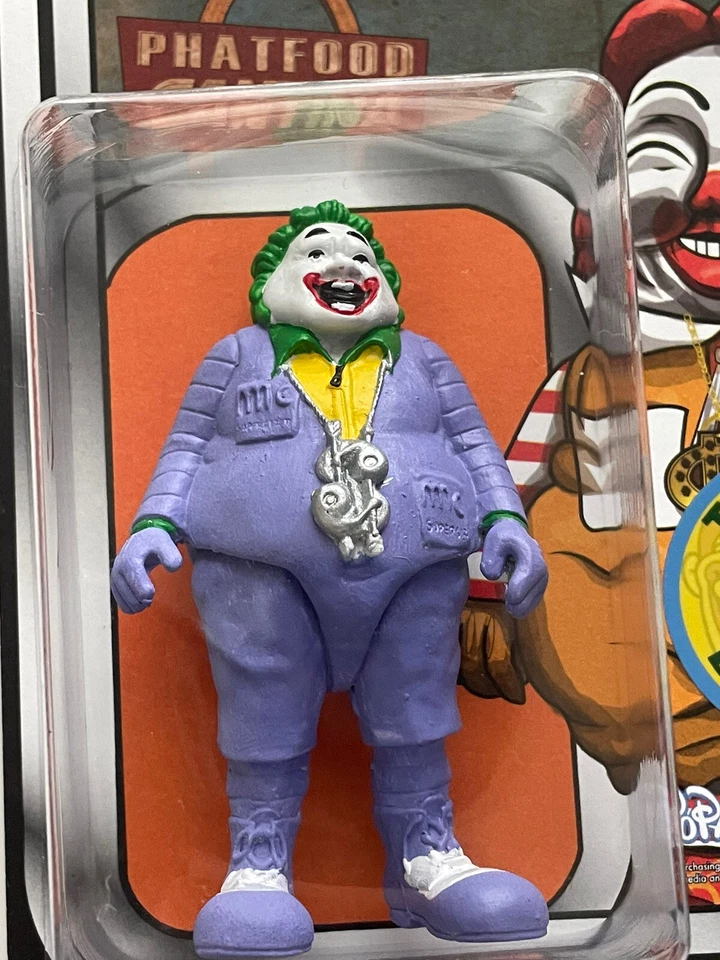NYCC 2023 EXCLUSIVE Toy Tokyo x DKE Ron English MC Supersized Joker Figure 19/20 - Image 2 of 4