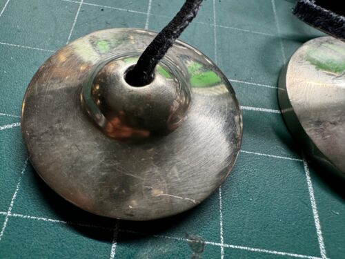 7 METAL - HAND MADE - AUTHENTIC DARK TINGSHA CYMBALS/BELLS - 5CM PURE SOUND - Picture 2 of 3