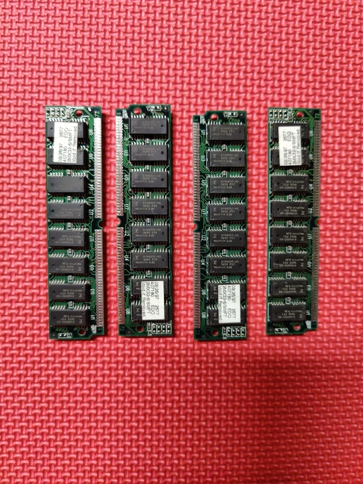 Four Pcs 2MX32-6 RAM Random Access Memory Chips - Image 2 of 4