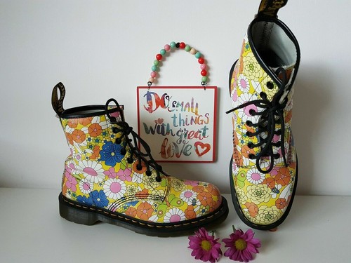 dr doc martens UK 8 EU 42 US 10 1460 