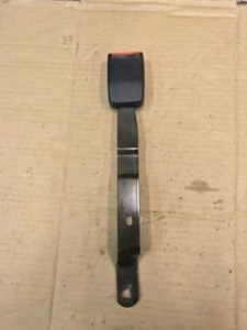 VW Golf Vento MK3 Vorderer Linker Sitz Sicherheitsgurt Schnalle 1H0857755