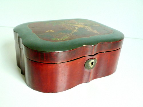 COFFRET/BOITE ANCIEN - BOIS LAQUÉ - BEAU DÉCOR - 21 x 16 x 8 cm -USURES D'USAGE - Imagen 8 de 10