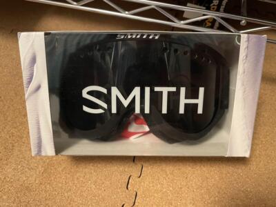 Supreme smith cariboo gogglesゴーグル Supreme Smith Collaboration Cariboo OTG Ski Goggle Goggles