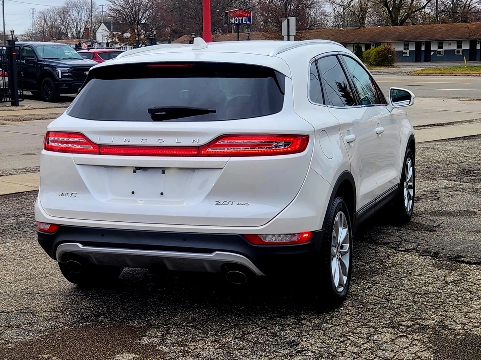 Lincoln MKC Select 2018 AWD (único dueño) sin comisiones de concesionario Foto 4 de 4