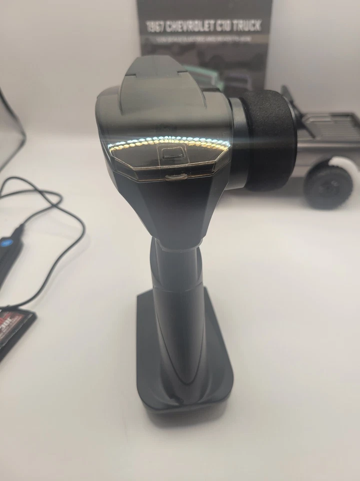 Chevrolet C10 1967 Axial 1/24 SCX24 4x4 Rock Crawler con batería/cargador Foto 3 de 4