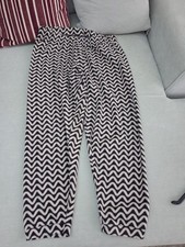 Primark black and cream light velour pyjama bottoms. Fit size 12-14