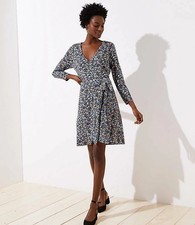 Loft women's wrap dress size XS ditsy floral mini stretch 3/4 sleeve v-neck
