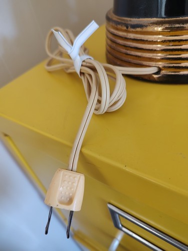 Vintage Sexy Atomic Black Gold Table Lamp Gold Feather Pattern Fast Shipping - Picture 5 of 10